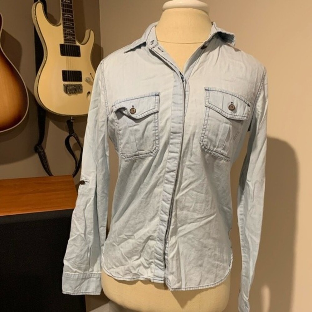Sanctuary extra small button down shirt. W/ missing button on sleeve. Light blue